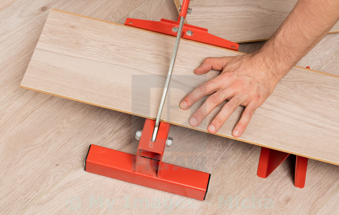 Cutting Tool for Laminate Flooring